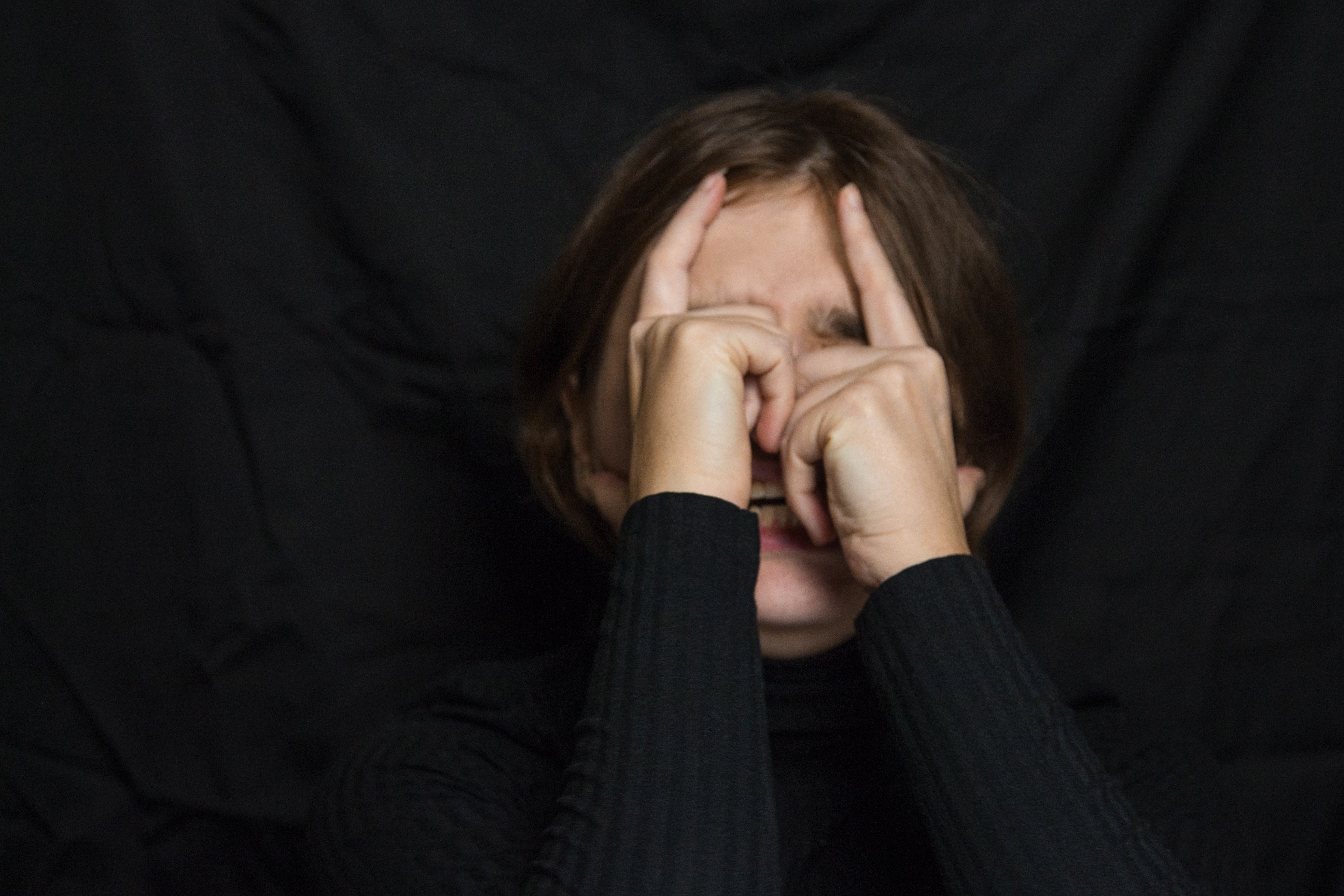 Person experiencing fear or anxiety — representing phobia treatment in Melbourne